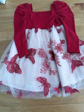 SHEIN Red Ribbed Bodice White Tulle Dress with Red Embroidered Motifs Size 4